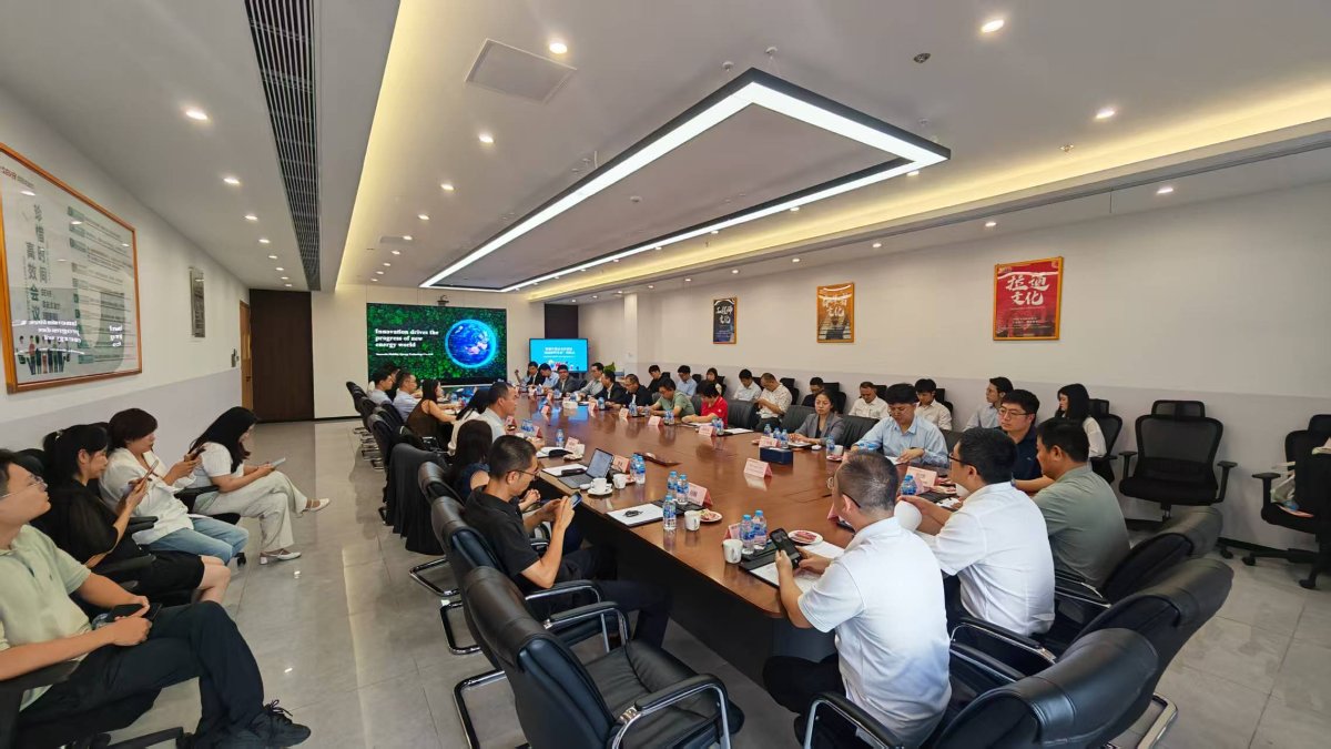 与会代表交流现场